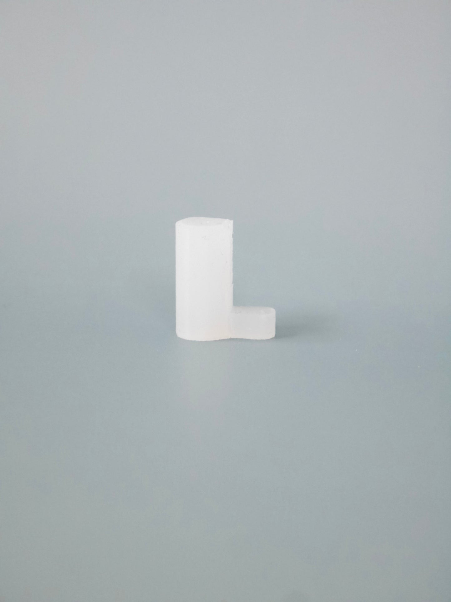 壁掛け穴モールド