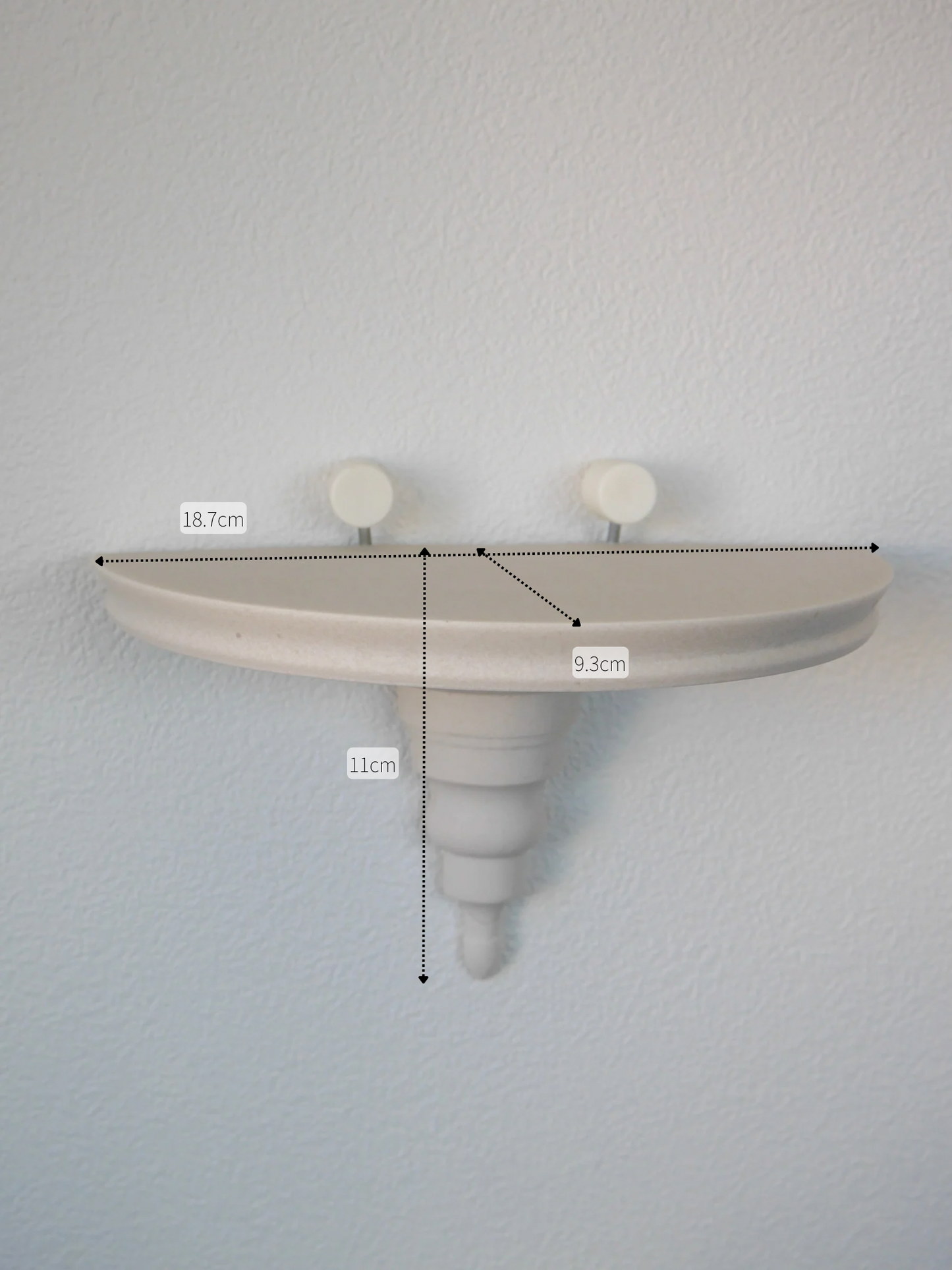 壁掛け棚モールド