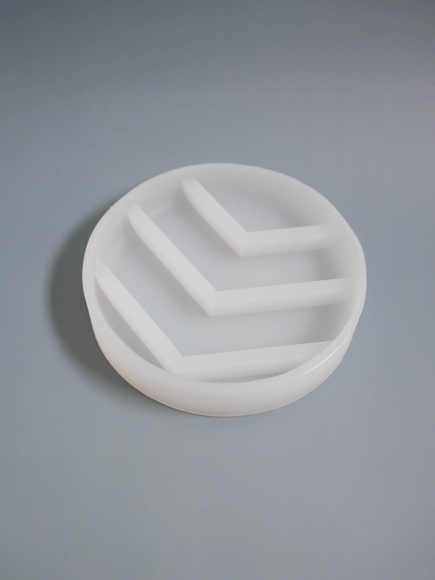 サークルV字リングホルダーモールド