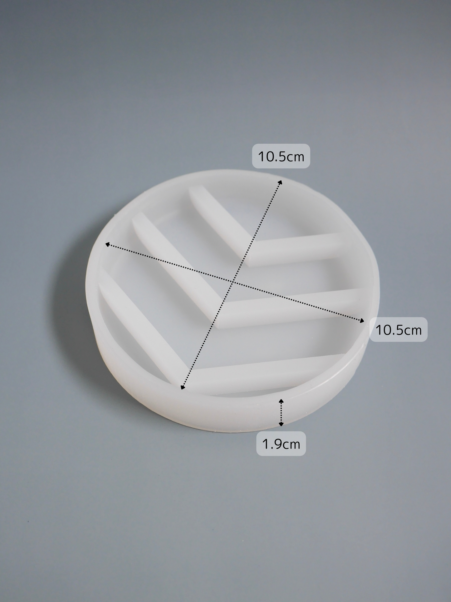 サークルV字リングホルダーモールド